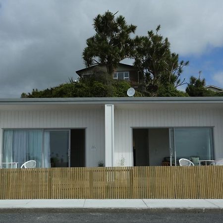 Seascape Accommodation Kaka Point Extérieur photo