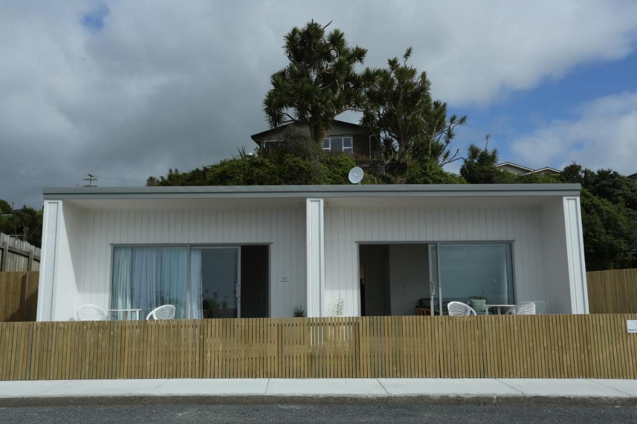 Seascape Accommodation Kaka Point Extérieur photo